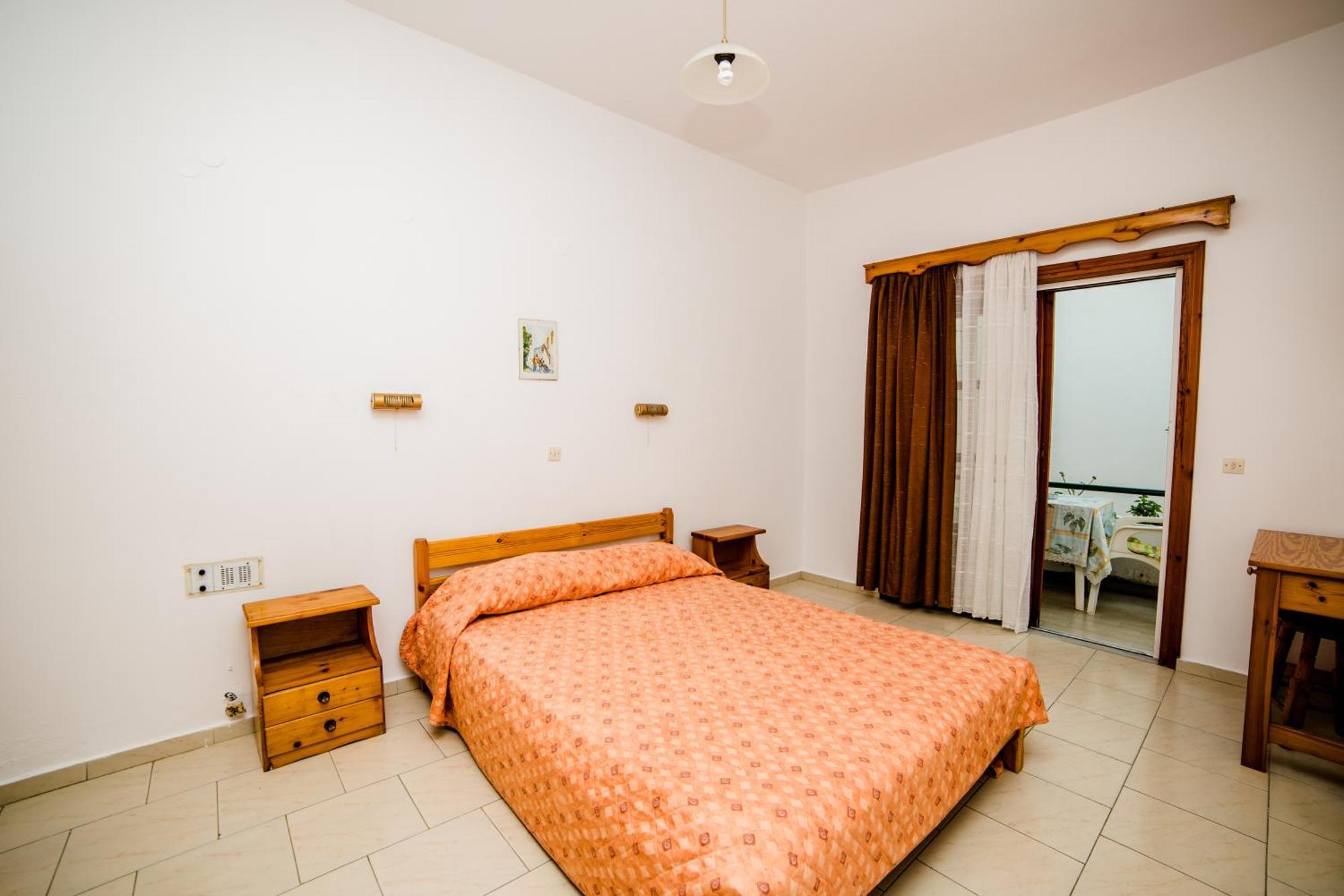 Erato Hotel Apartments Rethymno  Ngoại thất bức ảnh