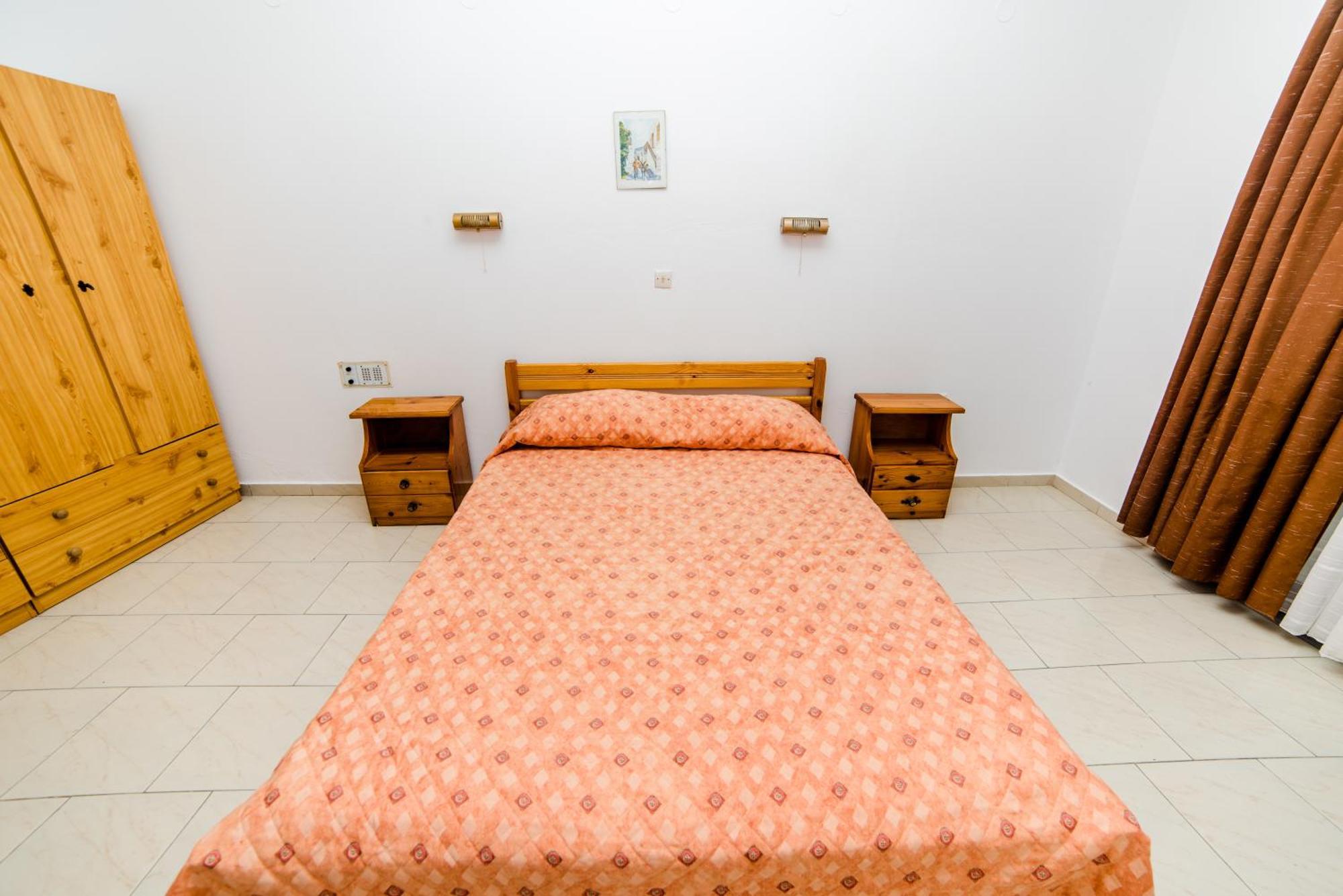 Erato Hotel Apartments Rethymno  Ngoại thất bức ảnh